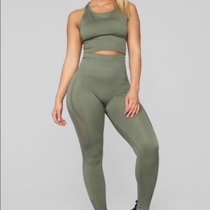 FASHION NOVA 2 Piece Work Out